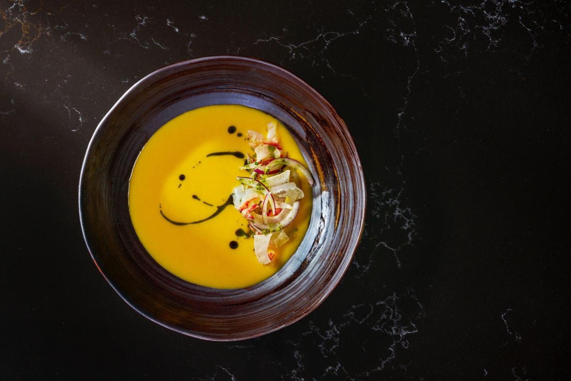 W Singapore - Sentosa Cove Eksteriør billede A bowl of carrot soup